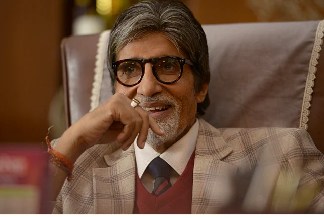 Writing About Amitabh Bachchan, A Magnificent Obsession - The Quint